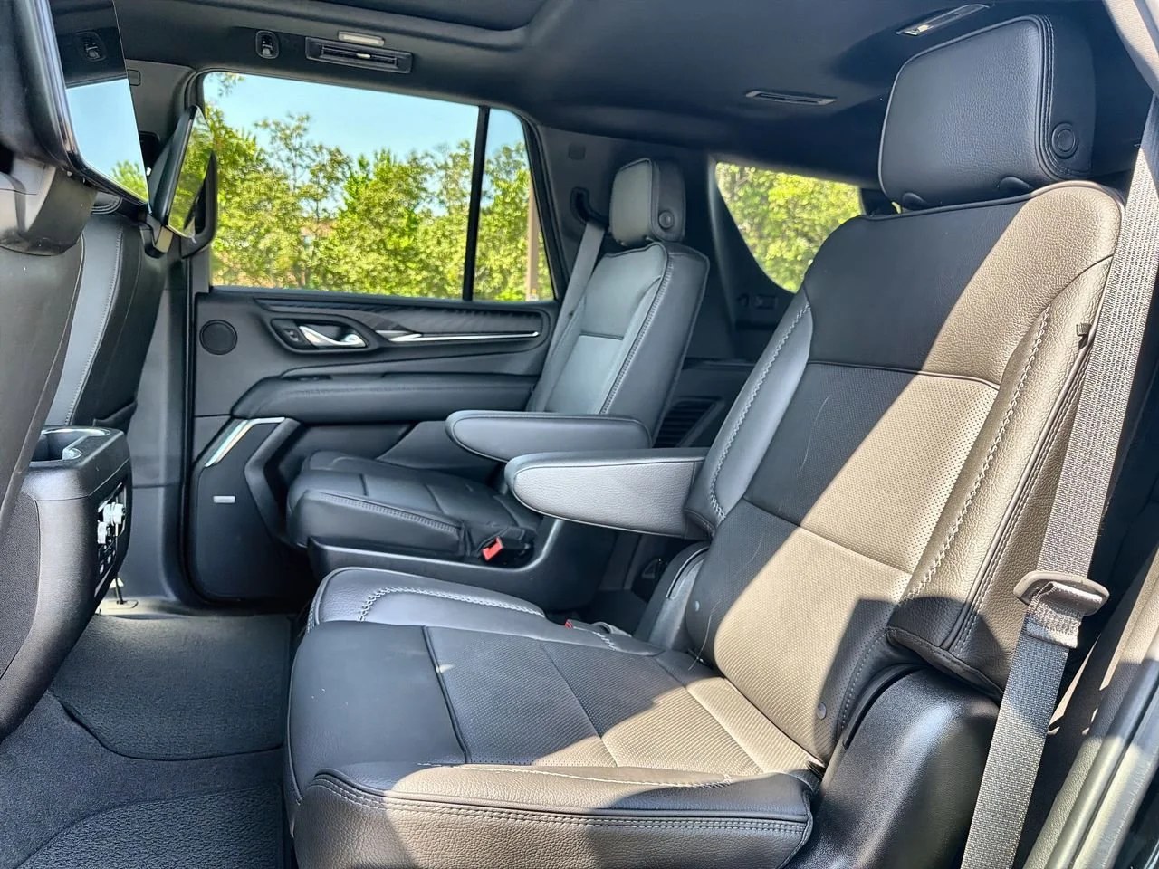 Used 2024 Onyx Black GMC Denali image 20