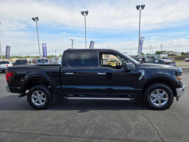 Used 2025 Black Ford XLT image 9