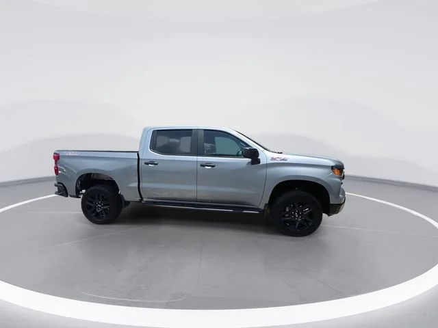 Used 2025 Gray Chevrolet Custom Trail Boss image 9