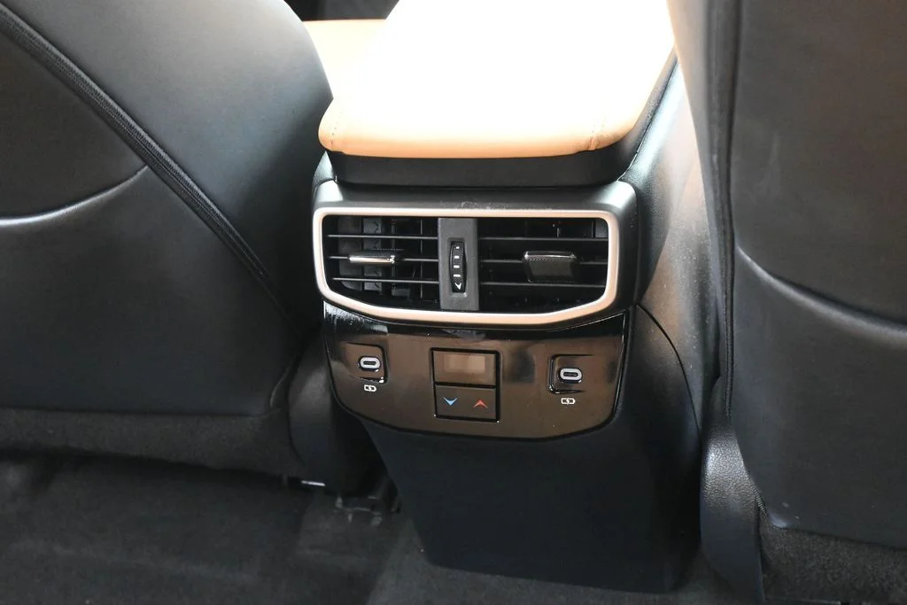 Used 2025 White Pearl Lexus 350 image 40