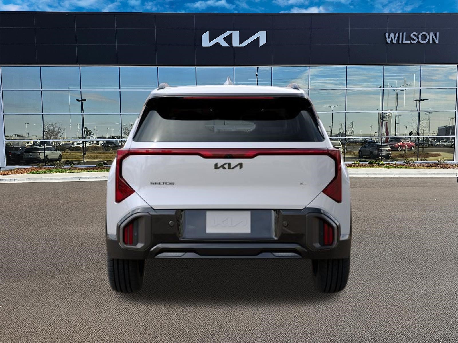 New 2027 Snow White Pearl Kia X-Line S image 5
