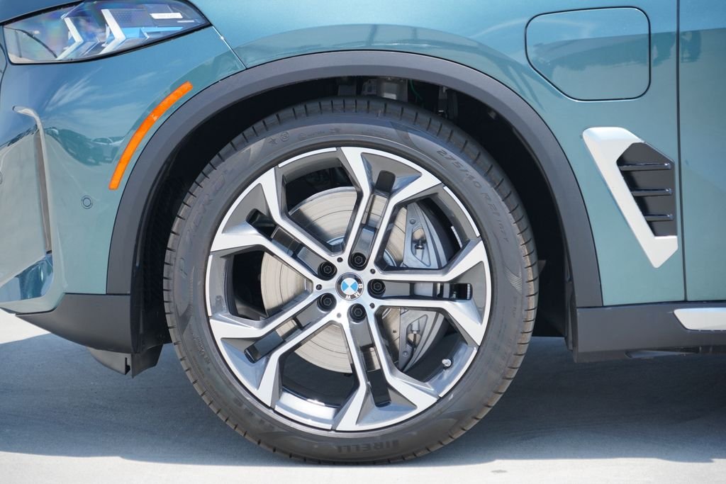 New 2026 Blue Ridge Mountain Metallic BMW xDrive50e image 5