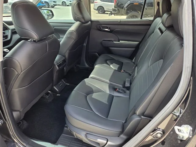 Used 2024 Black Toyota XLE image 9