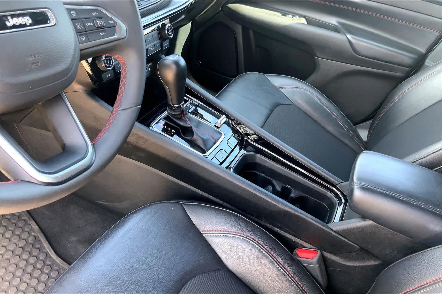 2025 Jeep Compass Trailhawk - Photo 16