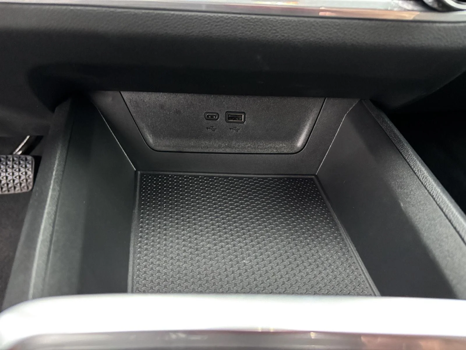 Used 2027 Radiant Red Tintcoat Chevrolet AWD LT image 25