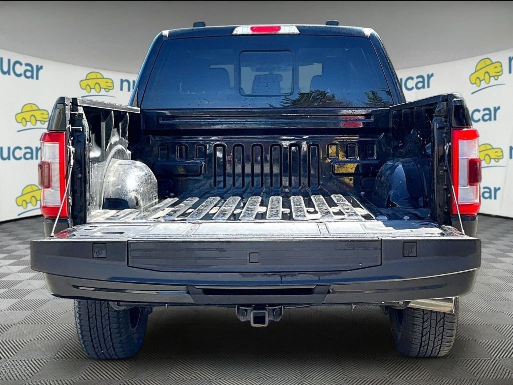 Used 2023 Black Metallic Ford Lariat image 5