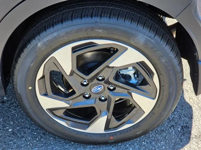 New 2026 MAGNETITE GRAY PEARL Subaru Limited image 4