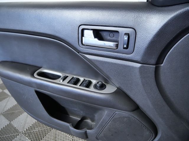 Used 2012 White Ford SEL image 27