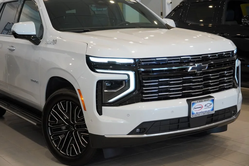 New 2026 Polar White Tricoat Chevrolet High Country image 8