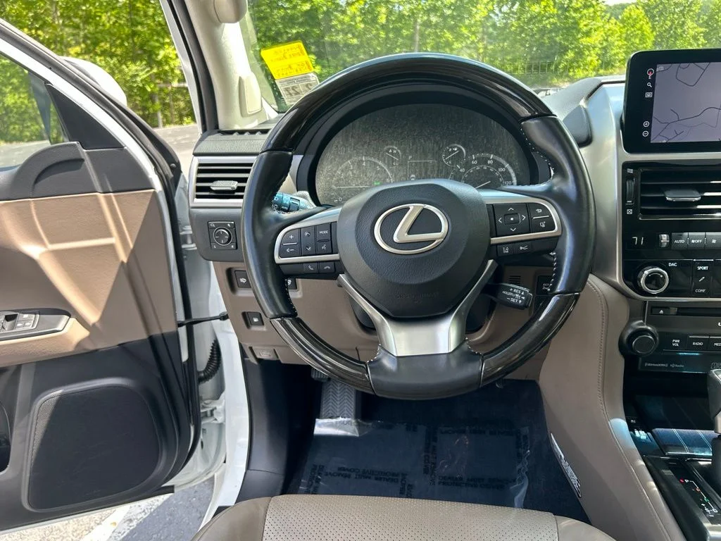 Used 2022 White Lexus 460 Luxury image 14
