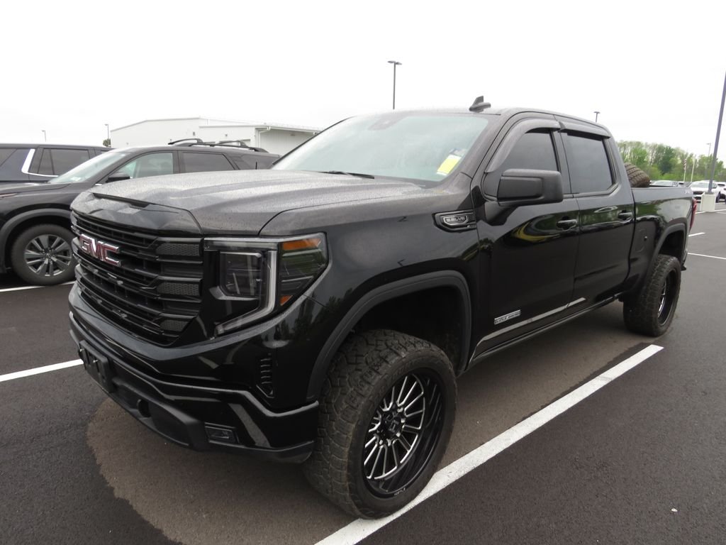 Used 2025 Black GMC Elevation image 7