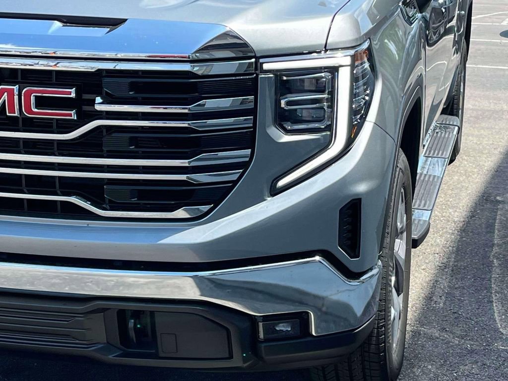 New 2026 Sterling Metallic GMC SLT image 9