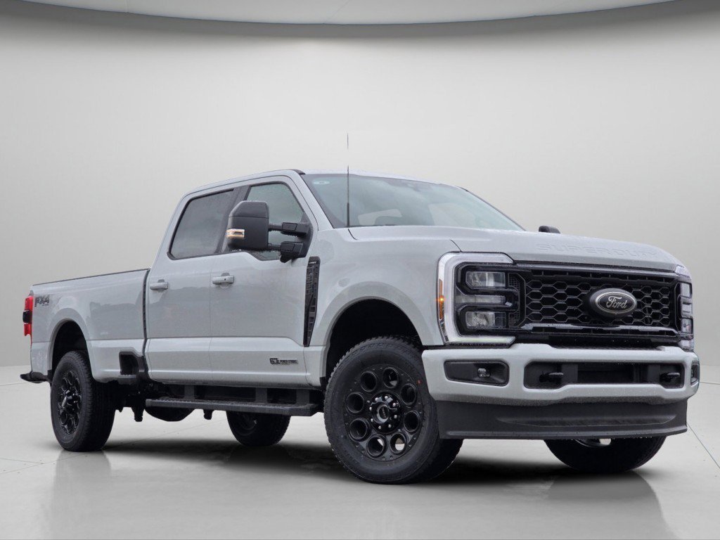 New 2026 Avalanche Ford LARIAT image 2