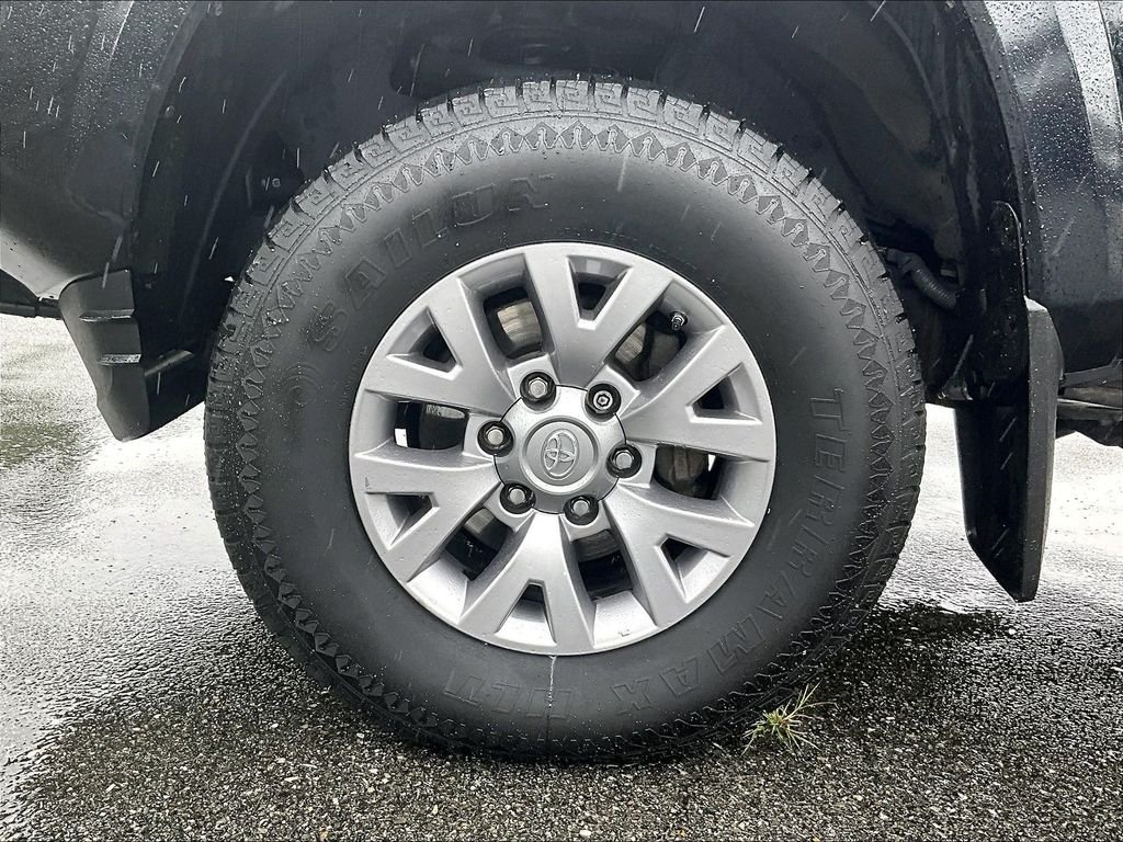 Used 2019 Black Toyota SR5 image 7