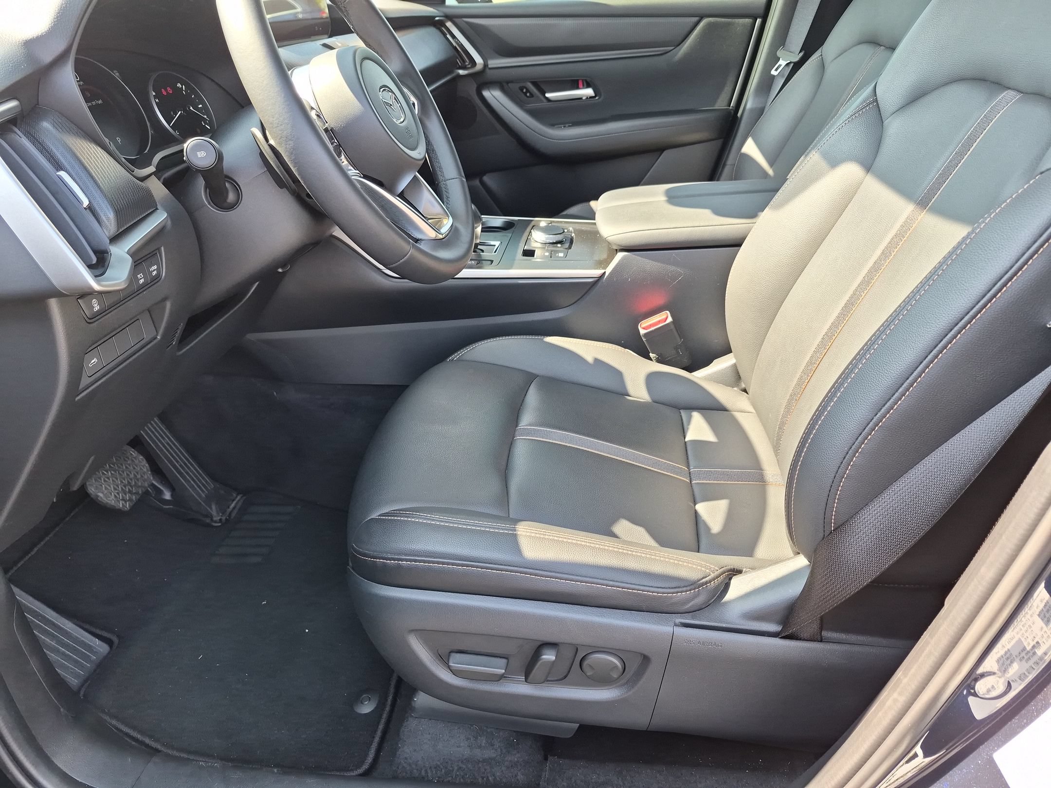 Used 2025 Deep Crystal Blue Mica Mazda Select Package image 14