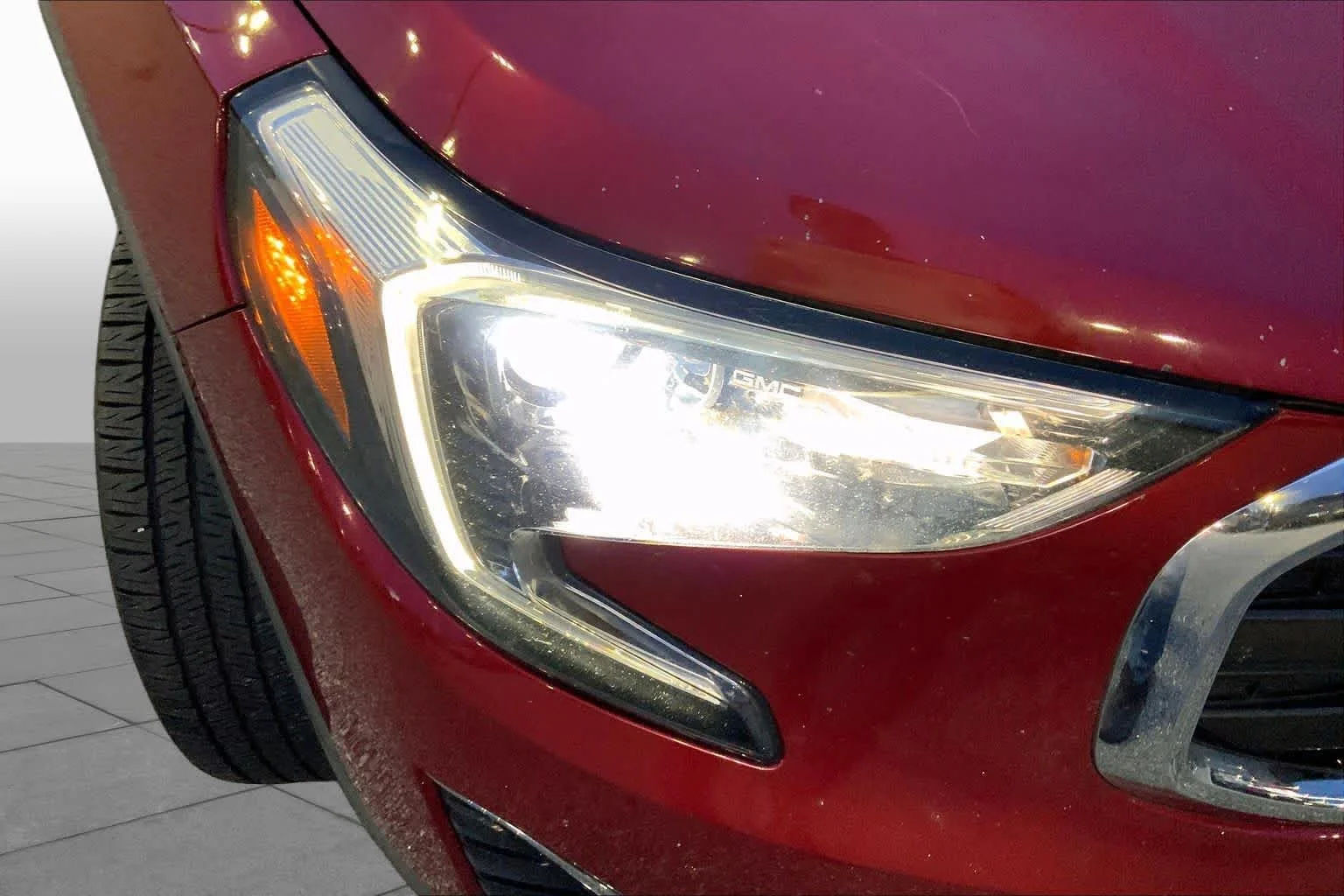 Used 2019 Red Quartz Tintcoat GMC SLE image 25