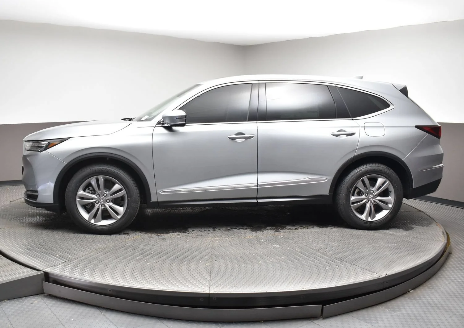 New 2026 Solar Silver Metallic Acura 4MDX image 42