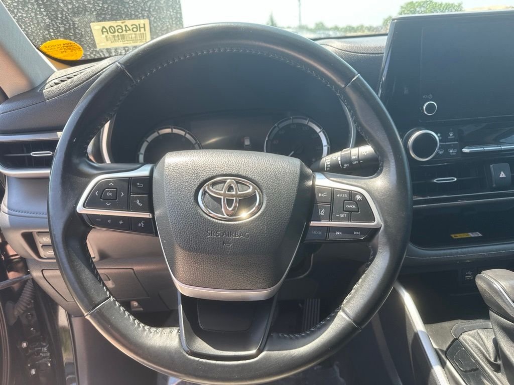 Used 2023 Black Toyota XLE image 14