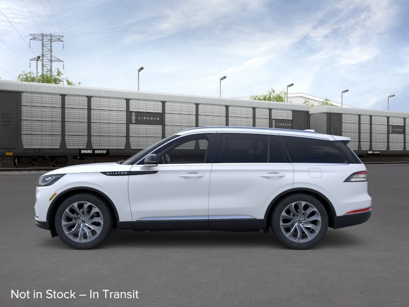 New 2026 Pristine White Metallic Tri-Coat Lincoln Premiere® image 3