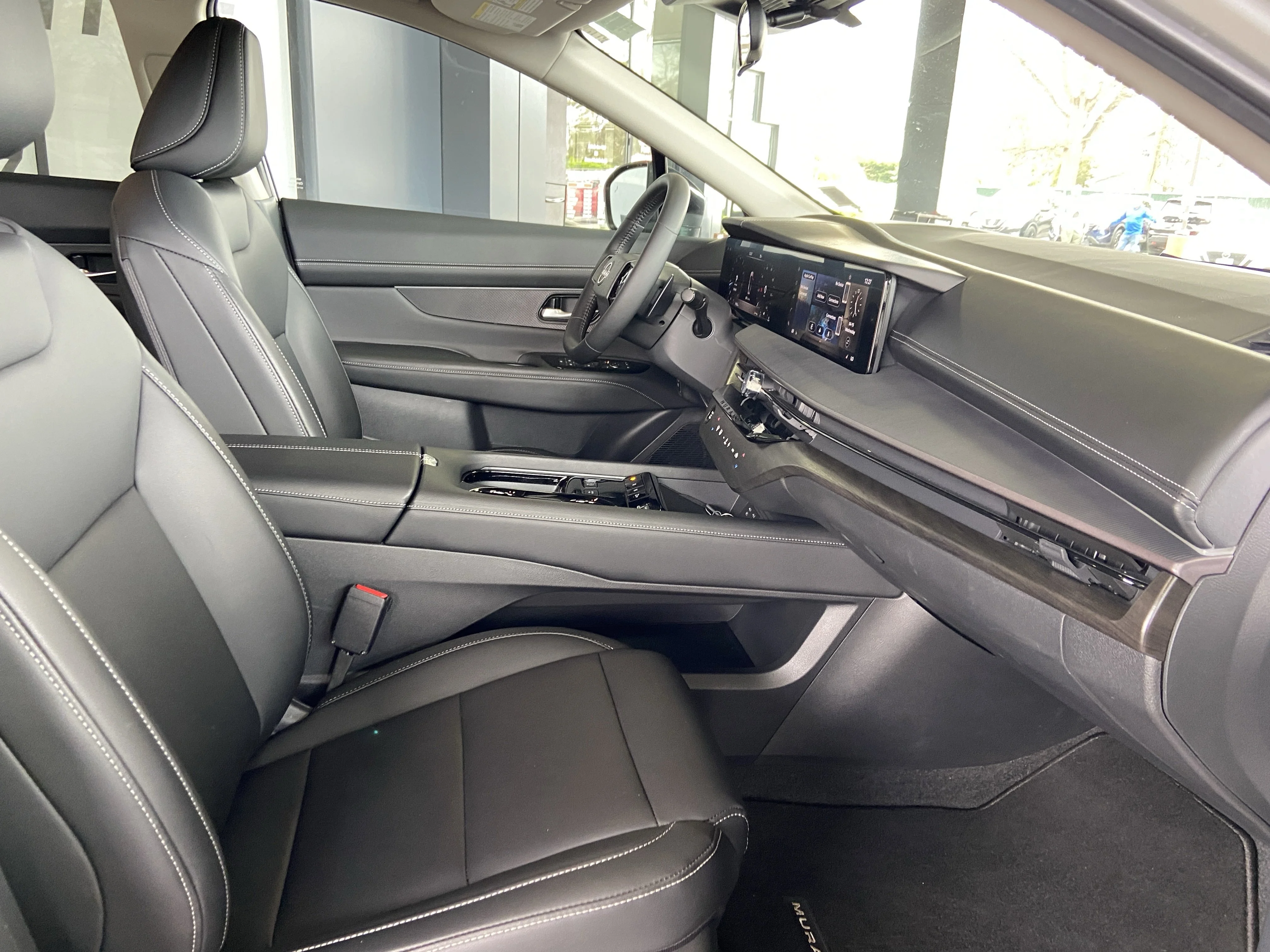 2025 Nissan Murano SV - Photo 27