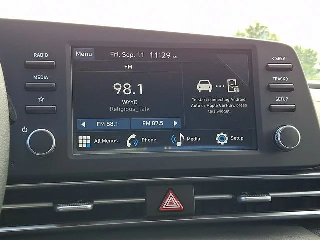 New 2026 Black Hyundai SE image 13