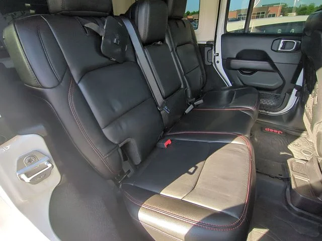 Used 2021 White Jeep Unlimited Rubicon image 9