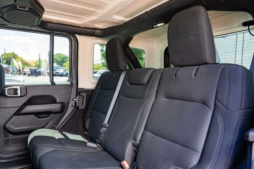 Used 2021 Gray Jeep Unlimited Sahara image 23