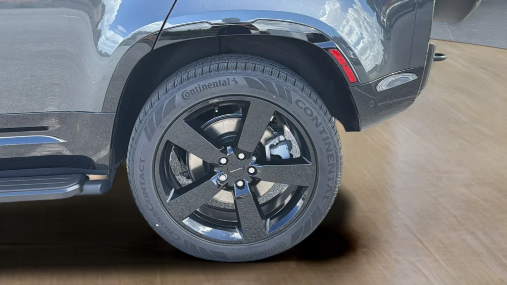 New 2026 Gray Land Rover X-Dynamic SE image 16