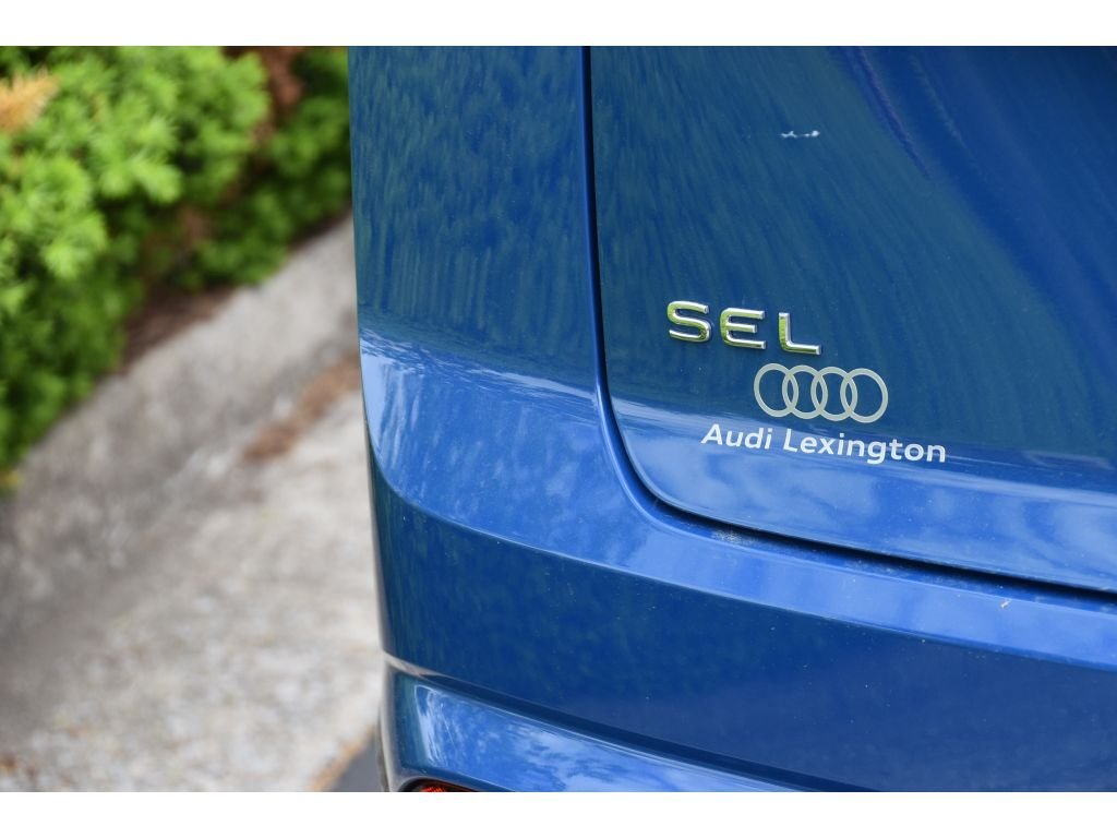 Used 2025 Blue Volkswagen 2.0T SEL Premium R-Line image 28