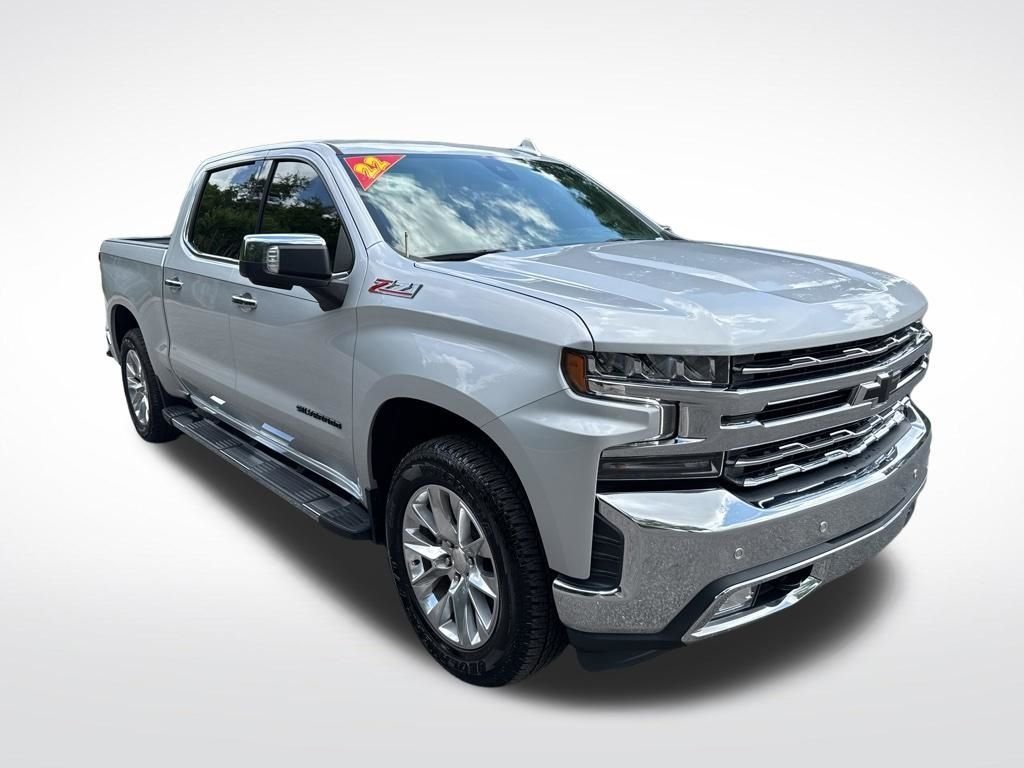 Used 2022 Silver Chevrolet LTZ image 3