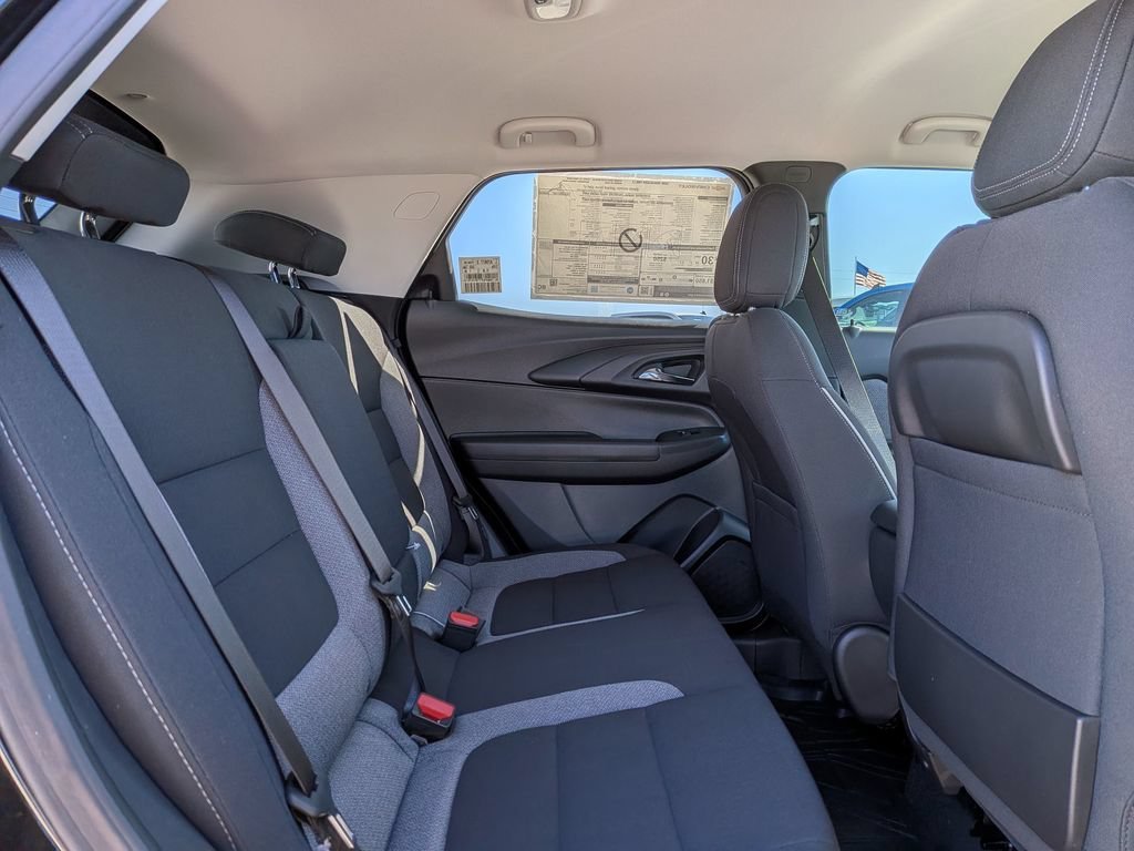 New 2026 Mosaic Black Metallic Chevrolet LT image 28