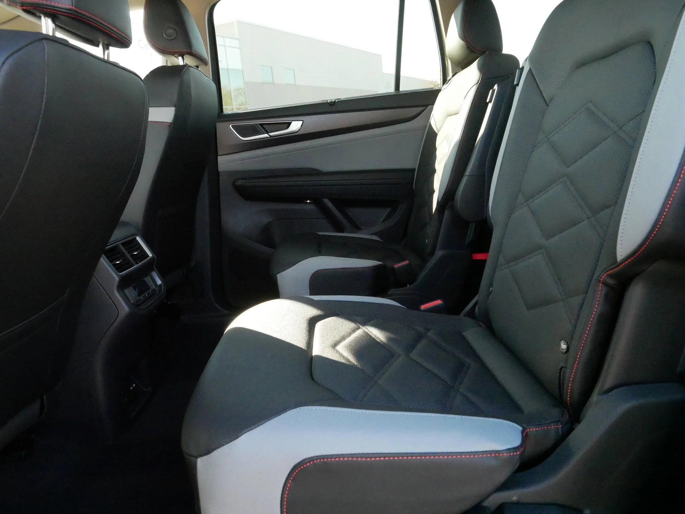 New 2026 Pure Gray Volkswagen 2.0T Peak Edition image 7