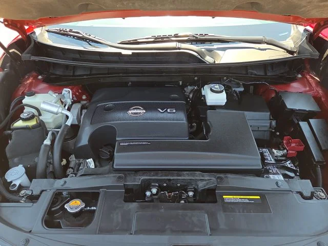 Used 2023 Red Nissan SL image 39