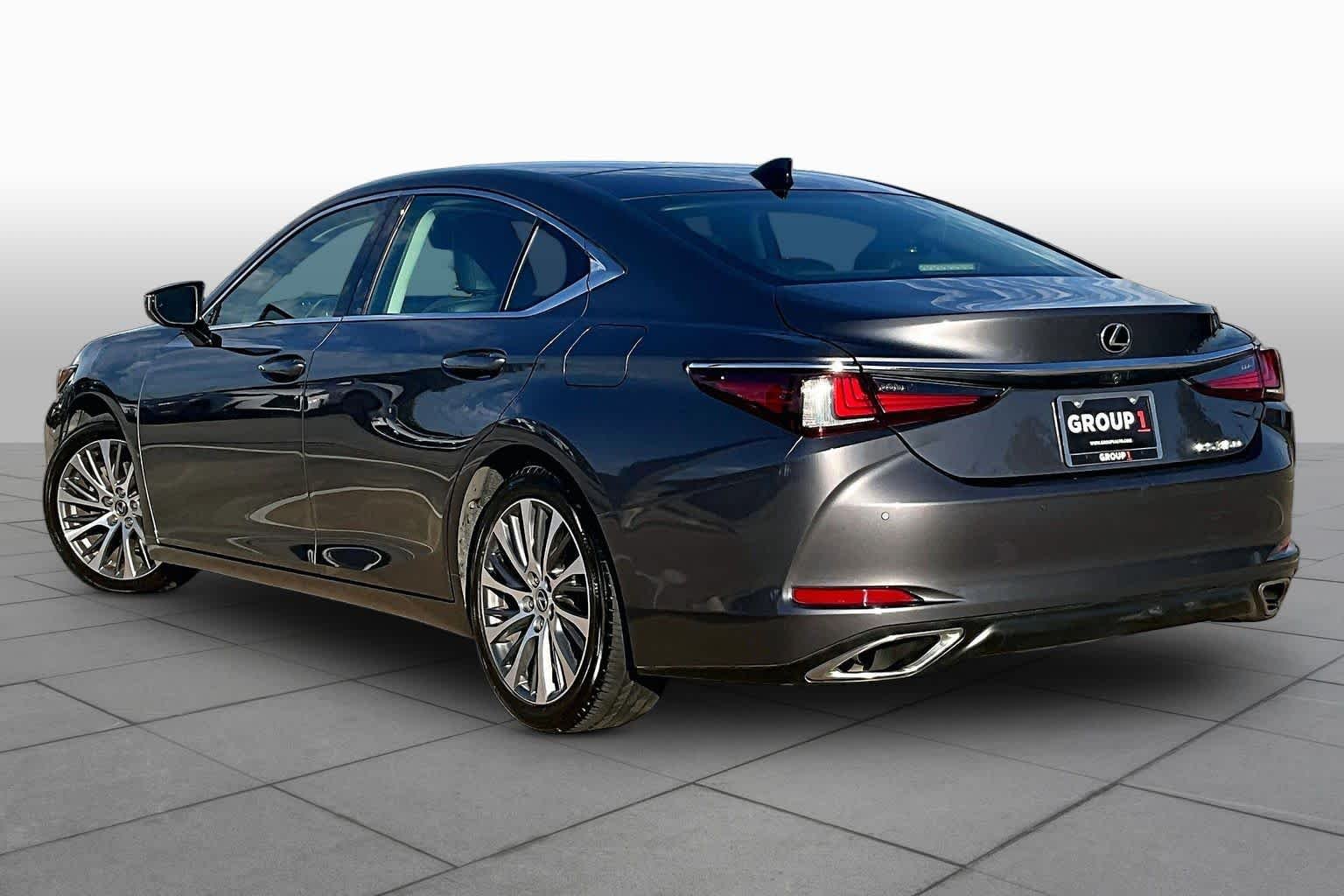 Used 2019 Nebula Gray Pearl Lexus Luxury image 12