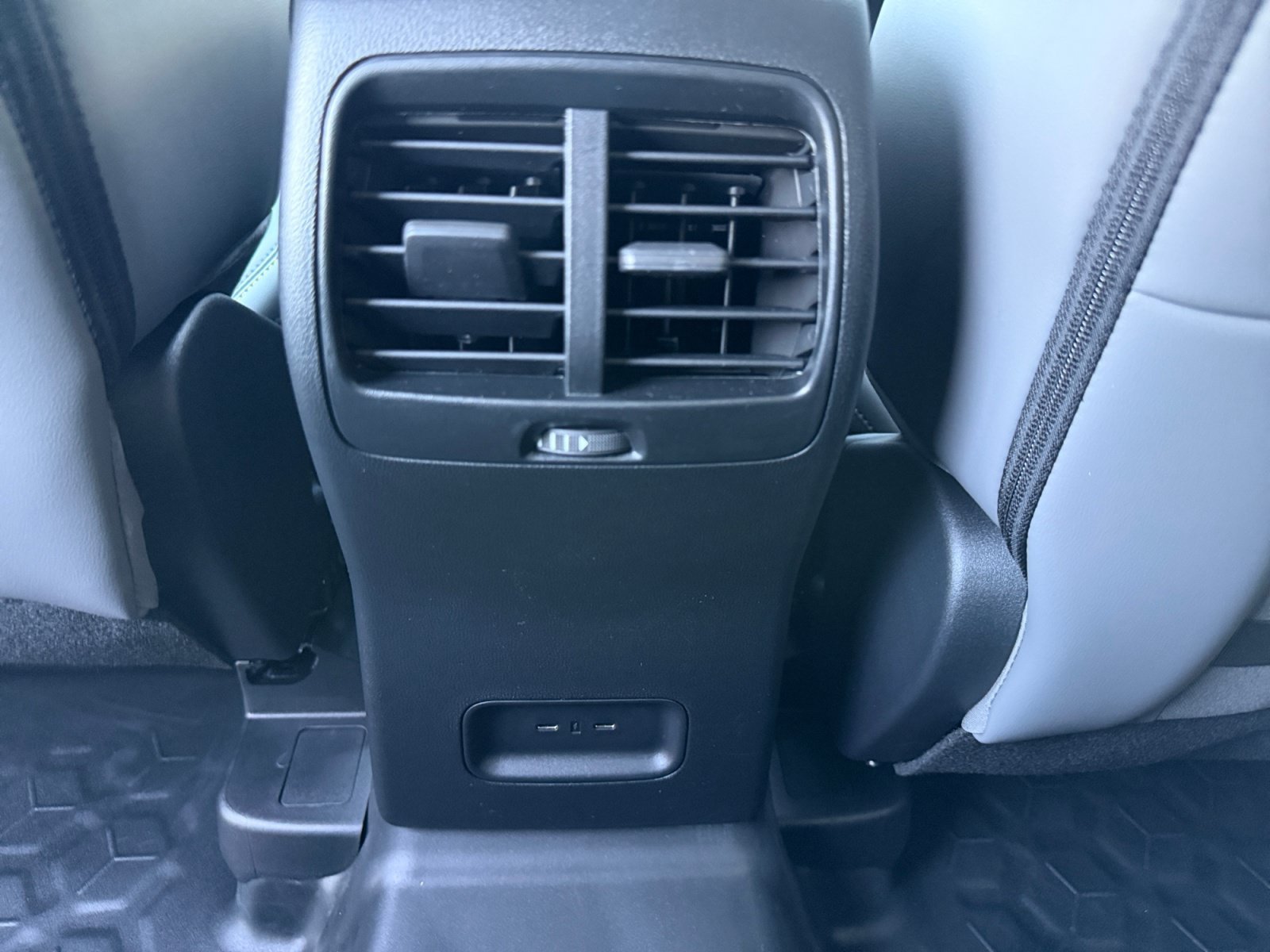 New 2026 Carbonized Gray Metallic Ford Badlands image 23
