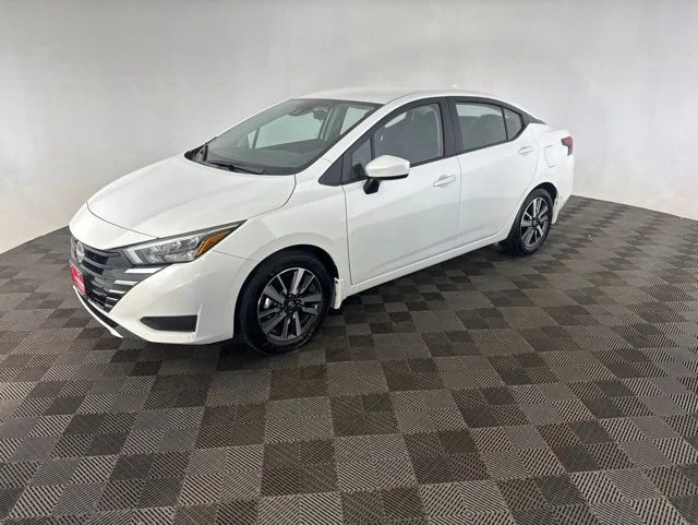 Used 2025 White Nissan 1.6 SV image 3