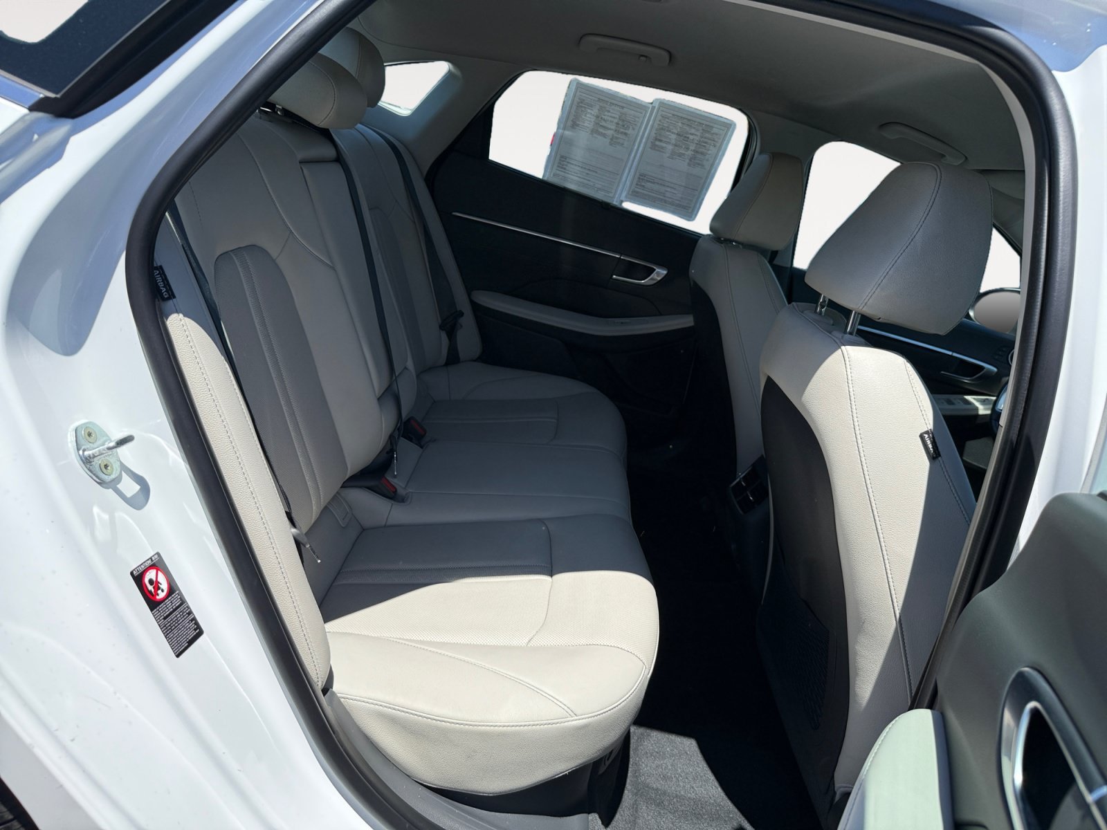 Used 2022 White Hyundai Limited image 18