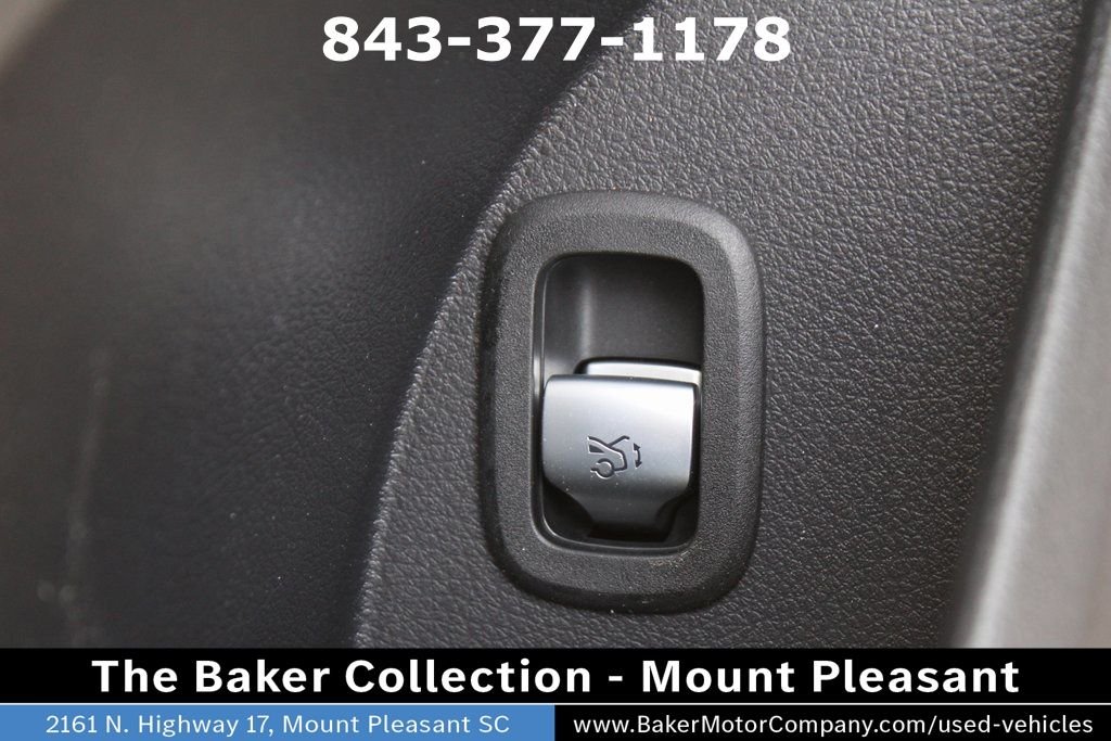 Certified Used 2026 Black Mercedes-Benz GLC 300 image 24