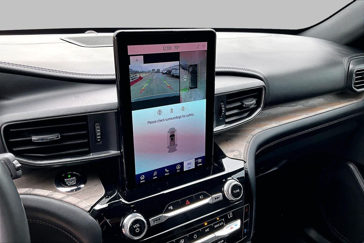 Used 2021 Carbonized Gray Metallic Ford Platinum image 29