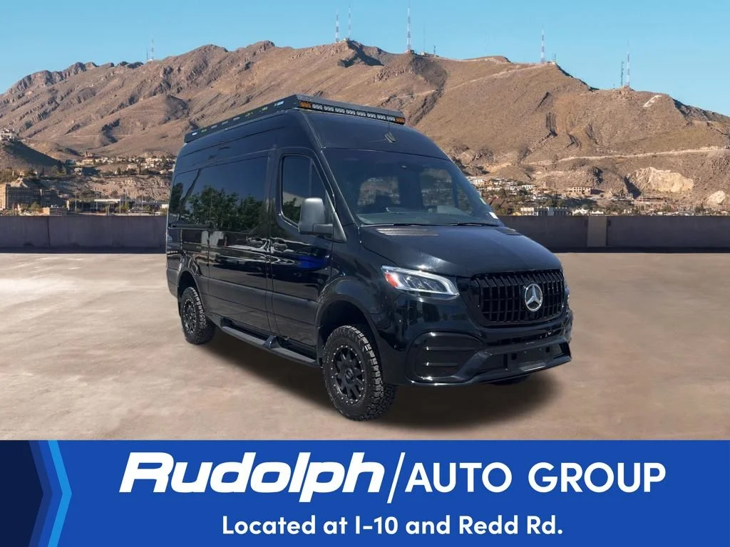 Used 2021  Mercedes-Benz Cargo 144 WB image 7