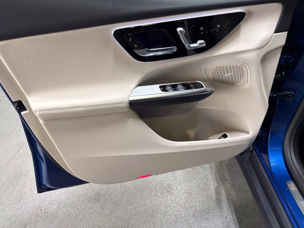 New 2027 Starling Blue Metallic Mercedes-Benz GLC 300 image 14