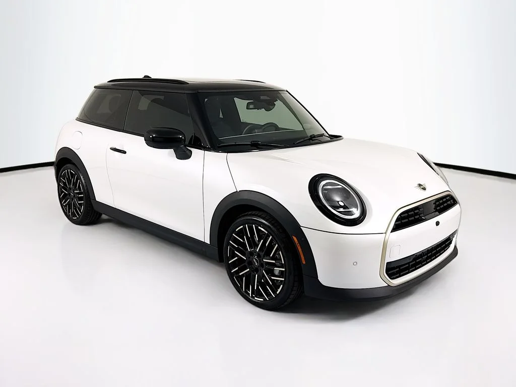 New 2026 Nanuq White Metallic MINI Iconic image 3