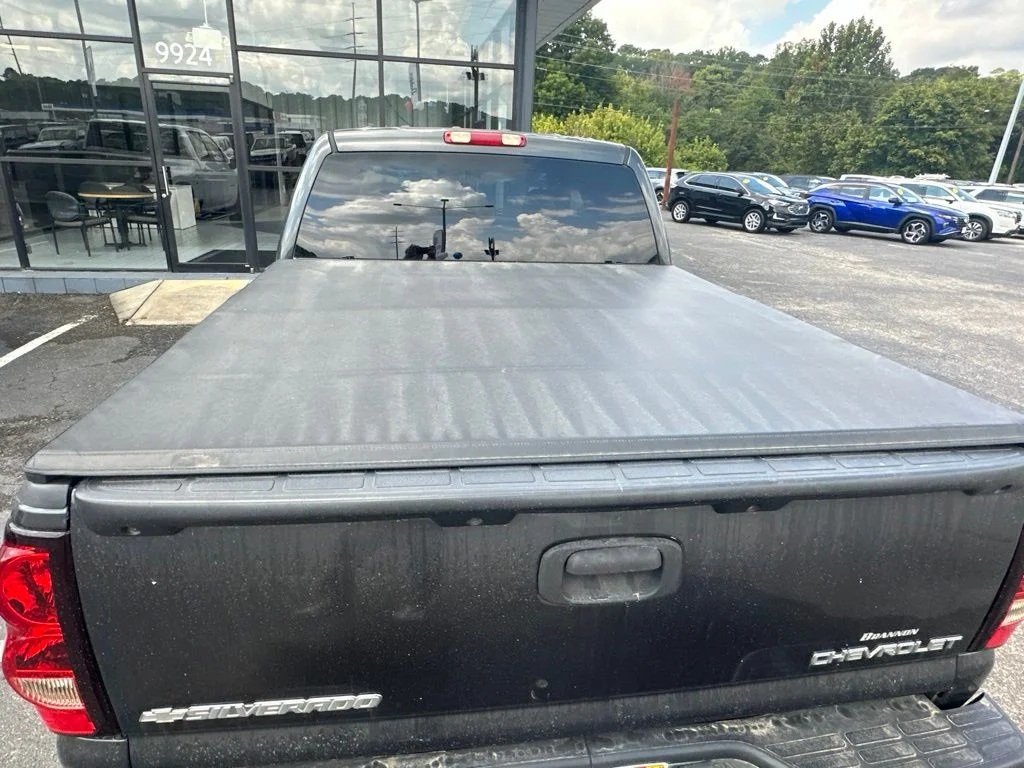 Used 2004 Dark Gray Metallic Chevrolet LS image 9