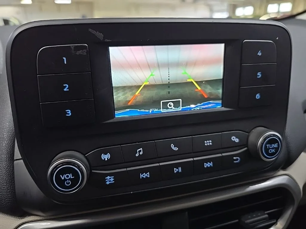 Used 2022 White Ford S image 22