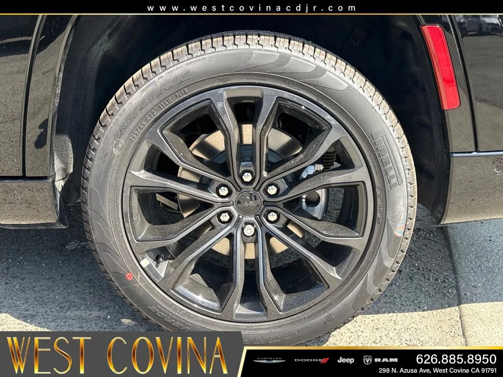 New 2026 High Gloss Black Jeep Summit Reserve image 29