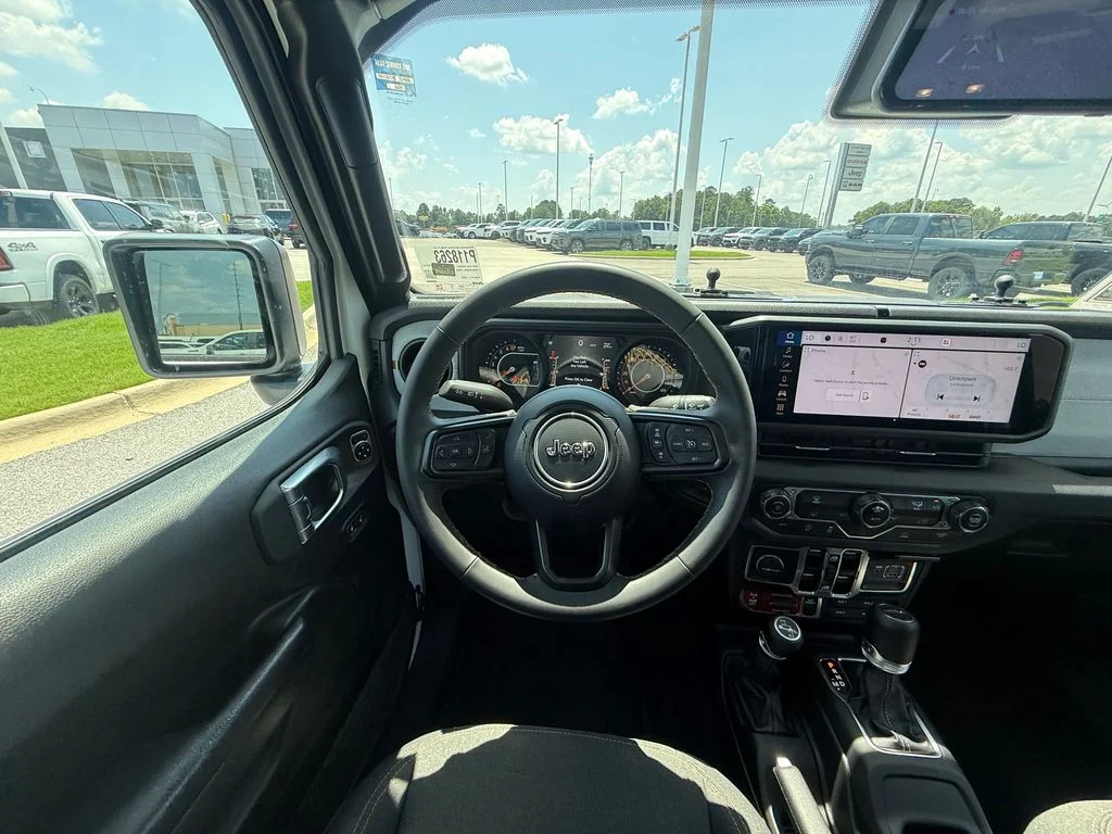 Used 2024 White Jeep Willys image 9