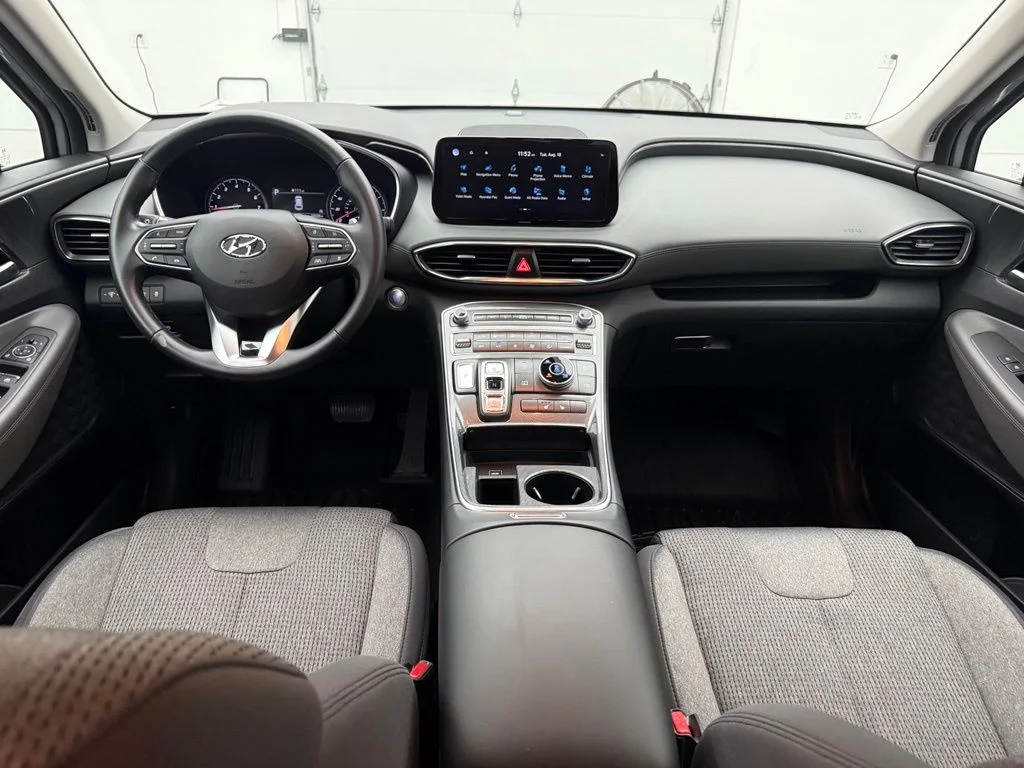 Used 2023 Silver Hyundai SEL image 4