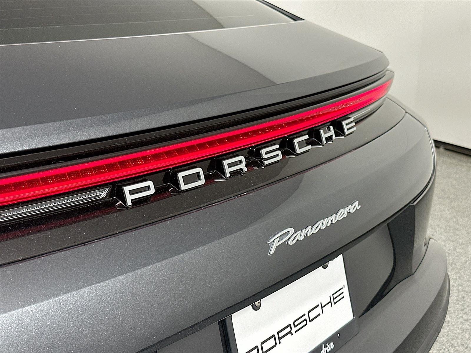 Used 2024 Volcano Grey Metallic Porsche  image 17