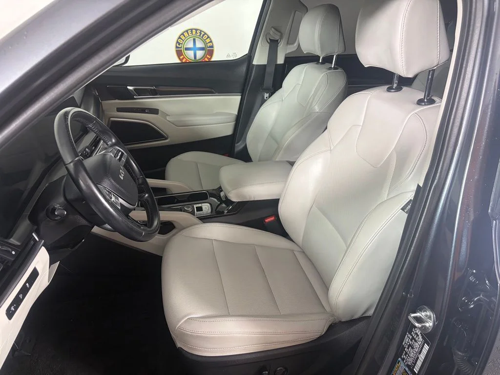 Used 2024 Gray Kia S image 11