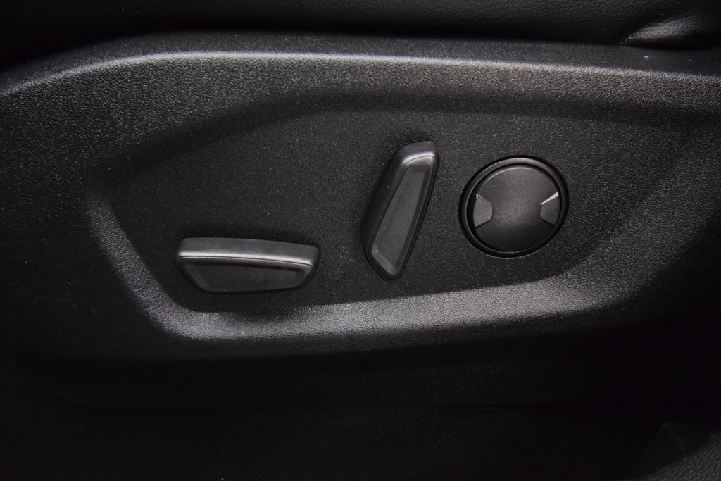 Used 2022 Blue Metallic Ford SEL image 27